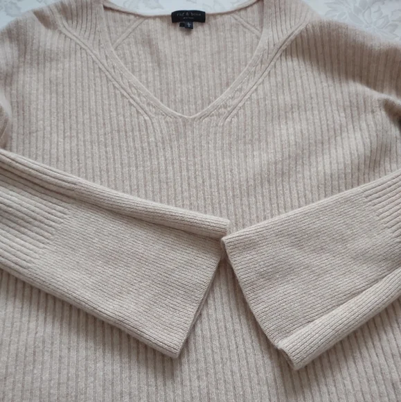 Rag & Bone rib knit v-neck merino wool sweater - Picture 6 of 13